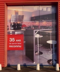 adhésif vitrine rouen